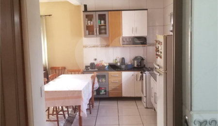 Casa à venda com 3 quartos, sendo 2 suítes,  em Jardim Maria Luiza, São Paulo, SP