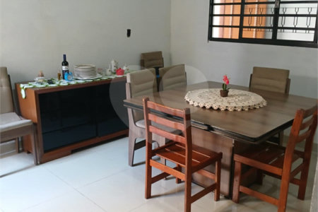 Casa à venda com 3 quartos, sendo 1 suíte,  em Jardim Amanda I, Hortolândia, SP