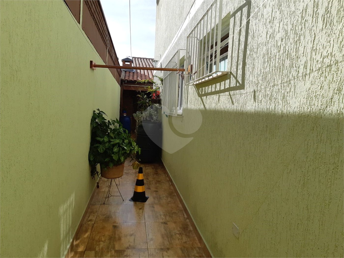 Sobrado à venda com 3 quartos, sendo 1 suíte, em Vila Romero, São Paulo, SP