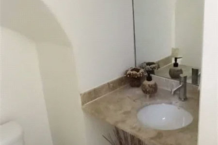 Casa à venda com 3 quartos, sendo 1 suíte, no condomínio Villas de São Francisco, São Paulo - SP