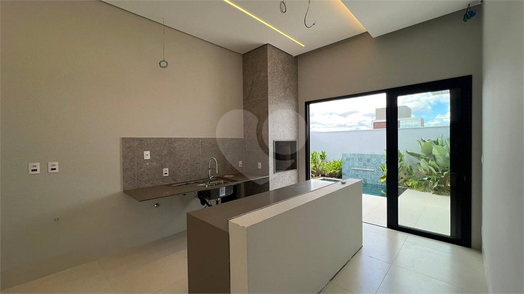 Casa à venda com 3 suítes no condomínio Brisas Horizontal, Cuiabá - MT
