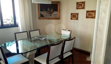 Apartamento à venda com 3 quartos, sendo 1 suíte,  em Tatuapé, São Paulo, SP
