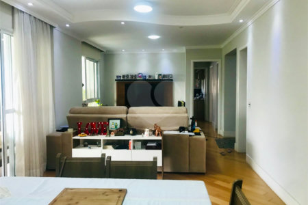 Apartamento à venda com 3 quartos, sendo 1 suíte,  no Centro, São Bernardo do Campo, SP