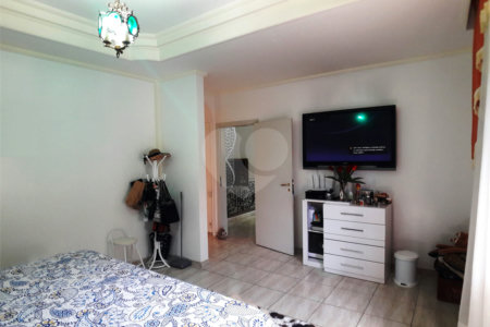 Casa à venda com 5 quartos, sendo 3 suítes,  em Butantã, São Paulo, SP