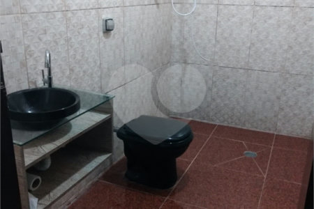 Casa à venda com 3 quartos em Jardim Santa Helena, Itaquaquecetuba, SP