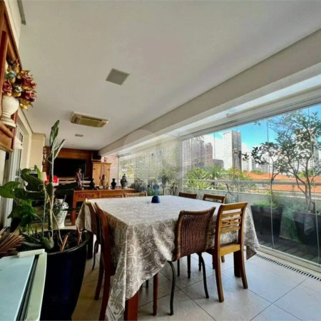Apartamento à venda com 3 suítes em Cidade Monções, São Paulo, SP