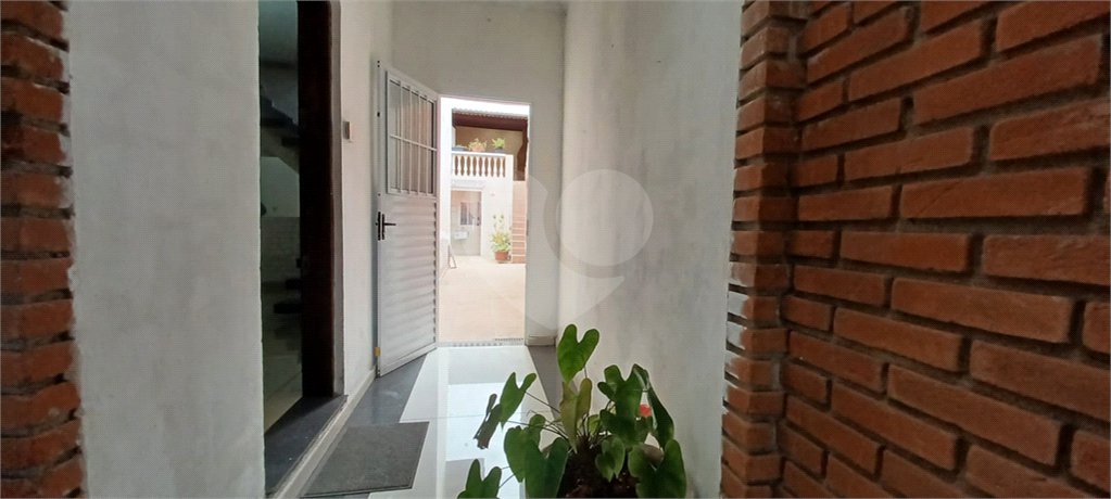 Sobrado à venda com 3 quartos, sendo 1 suíte, em Tremembé, São Paulo, SP