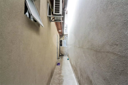 Sobrado à venda com 2 quartos, sendo 1 suíte, em Vila dos Remédios, São Paulo, SP