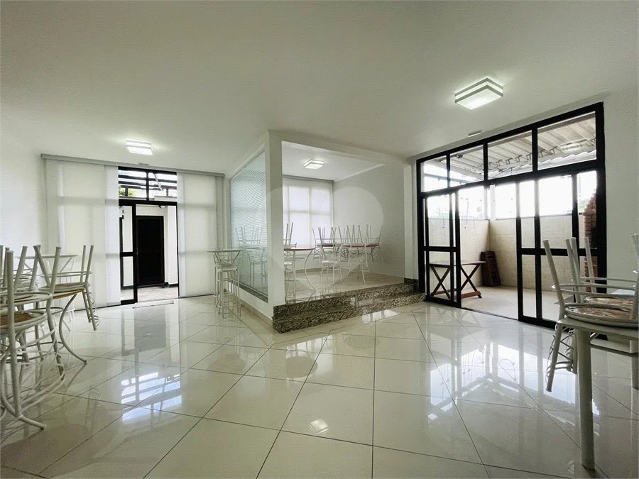 Apartamento pronto para mudar 69 m² c/ 2 Dormitórios e 1 Vaga -Condomínio Kentucky Próximo ao Shopping Metrópole!