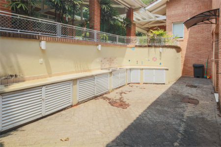 Casa em condomínio à venda com 4 quartos, sendo 2 suítes, em Alto da Boa Vista, São Paulo, SP