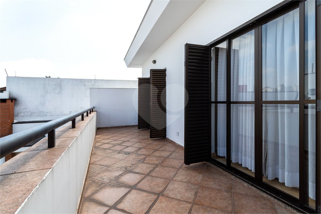 Casa à venda com 4 quartos, sendo 3 suítes, em Vila Mariana, São Paulo, SP