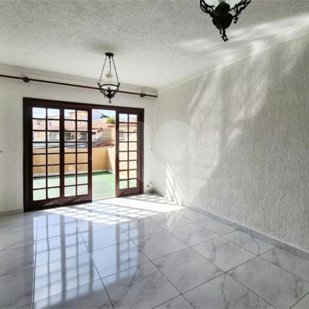 Sobrado à venda com 3 quartos, sendo 1 suíte, em Nova Petrópolis, São Bernardo do Campo, SP