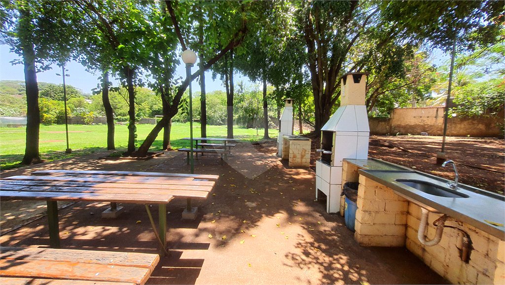 Apartamento à venda com 3 quartos, sendo 1 suíte, em Parque Industrial Lagoinha, Ribeirão Preto, SP