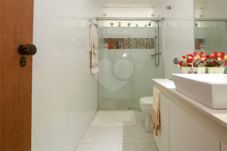 Apartamento à venda com 4 quartos, sendo 1 suíte, em Chácara Santo Antônio (zona Sul), São Paulo, SP