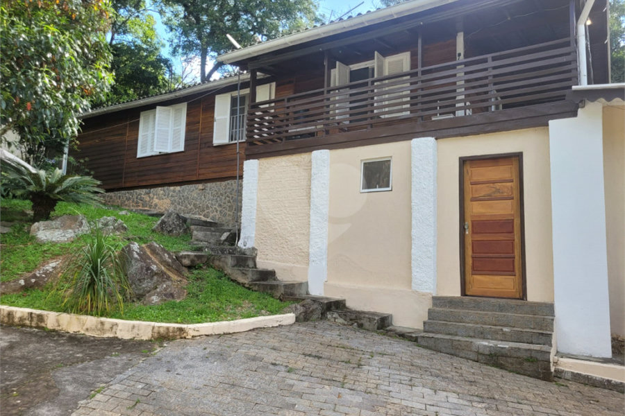 Sítio à venda com 6 quartos, sendo 3 suítes, em Serra da Cantareira, Mairiporã, SP