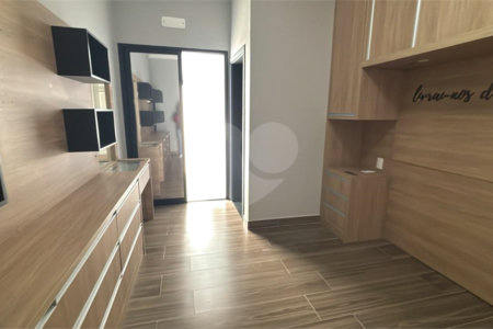 Casa à venda com 3 quartos, sendo 1 suíte, no condomínio Vila Paraty, Indaiatuba - SP