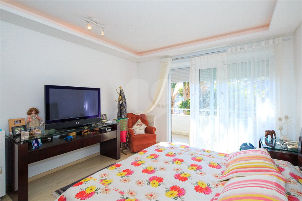 Casa à venda com 4 suítes no condomínio Vila Alba, São Paulo - SP