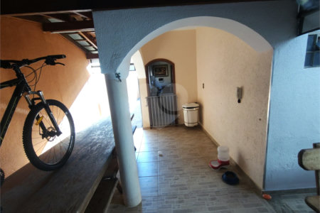 Casa à venda com 4 quartos, sendo 1 suíte, em Jardim Silvânia (vila Xavier), Araraquara, SP