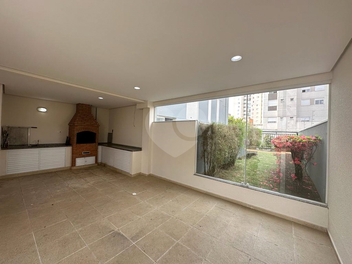 Apartamento à venda com 2 quartos, sendo 1 suíte, em Vila Mazzei, São Paulo, SP