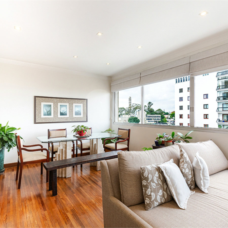 Apartamento à venda com 3 quartos, sendo 2 suítes, em Alto da Lapa, São Paulo, SP