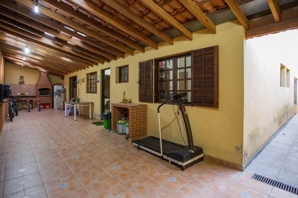 Casa à venda com 4 suítes em Cidade São Francisco, São Paulo, SP