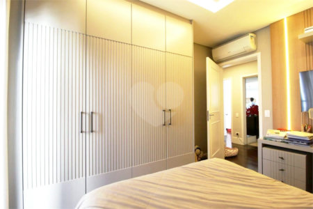 Apartamento à venda com 3 quartos, sendo 1 suíte, em Indianópolis, São Paulo, SP