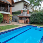 Sobrado à venda com 4 quartos, sendo 2 suítes,  em Jardim Leonor, São Paulo, SP