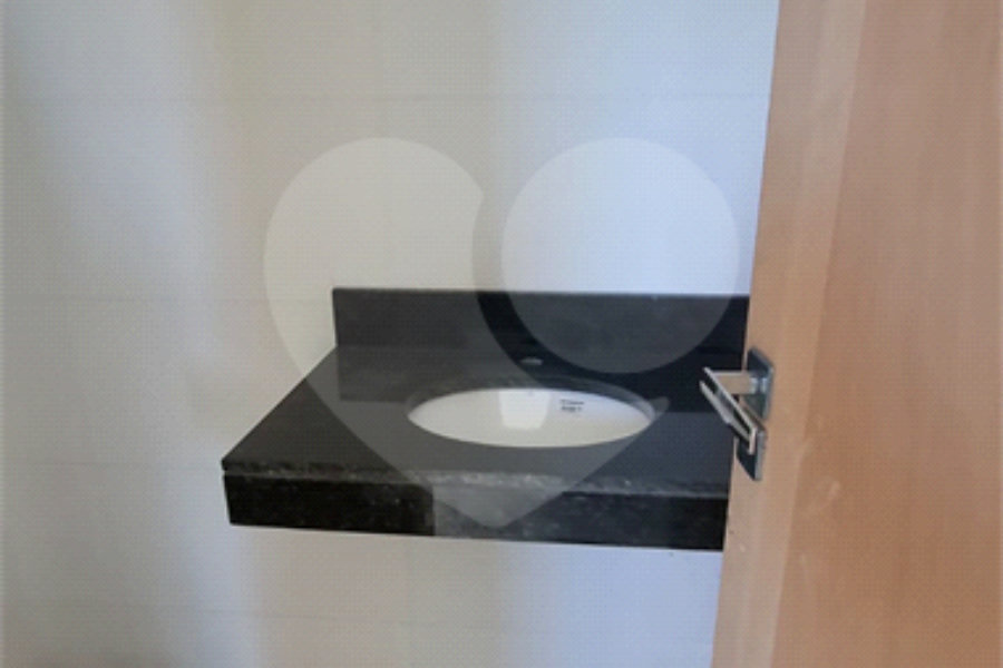 Apartamento à venda com 2 quartos, sendo 1 suíte,  em Vila Constança, São Paulo, SP