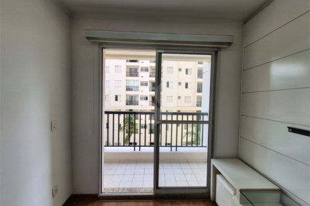 Apartamento à venda com 2 quartos em Vila Anastácio, São Paulo, SP