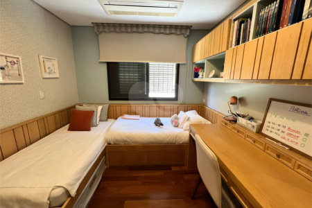 Apartamento à venda com 4 quartos, sendo 3 suítes, em Itaim Bibi, São Paulo, SP