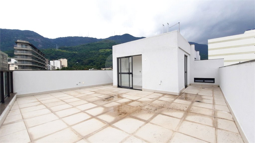 Cobertura à venda com 2 quartos, sendo 1 suíte,  em Tijuca, Rio de Janeiro, RJ