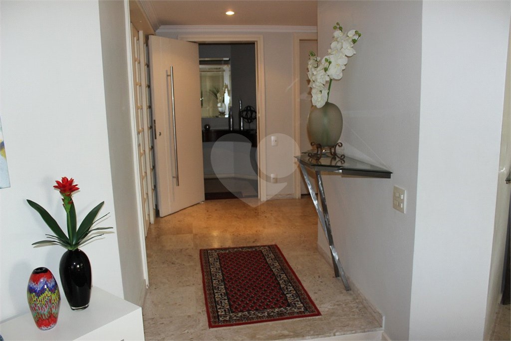 Apartamento à venda com 4 quartos, sendo 3 suítes,  em Vila Suzana, São Paulo, SP