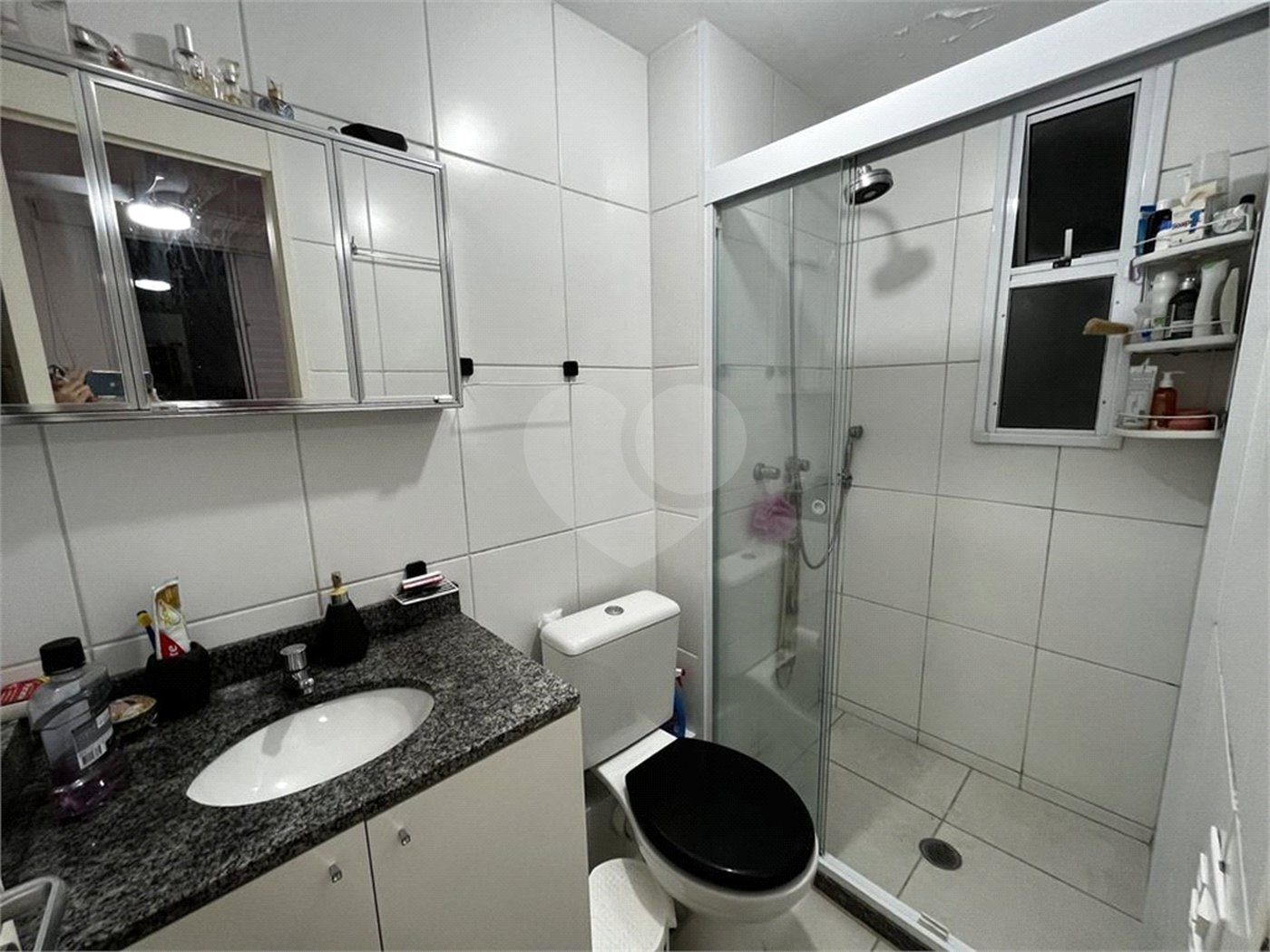 Apartamento à venda com 2 quartos, sendo 1 suíte,  em Vila Praia, São Paulo, SP