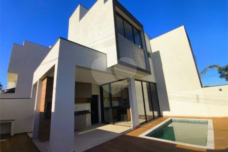 Casa à venda com 3 suítes no condomínio Terras de São Francisco, Sorocaba - SP