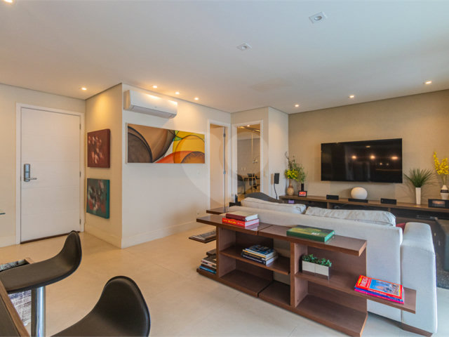 Apartamento à venda com 1 suíte em Campo Belo, São Paulo, SP