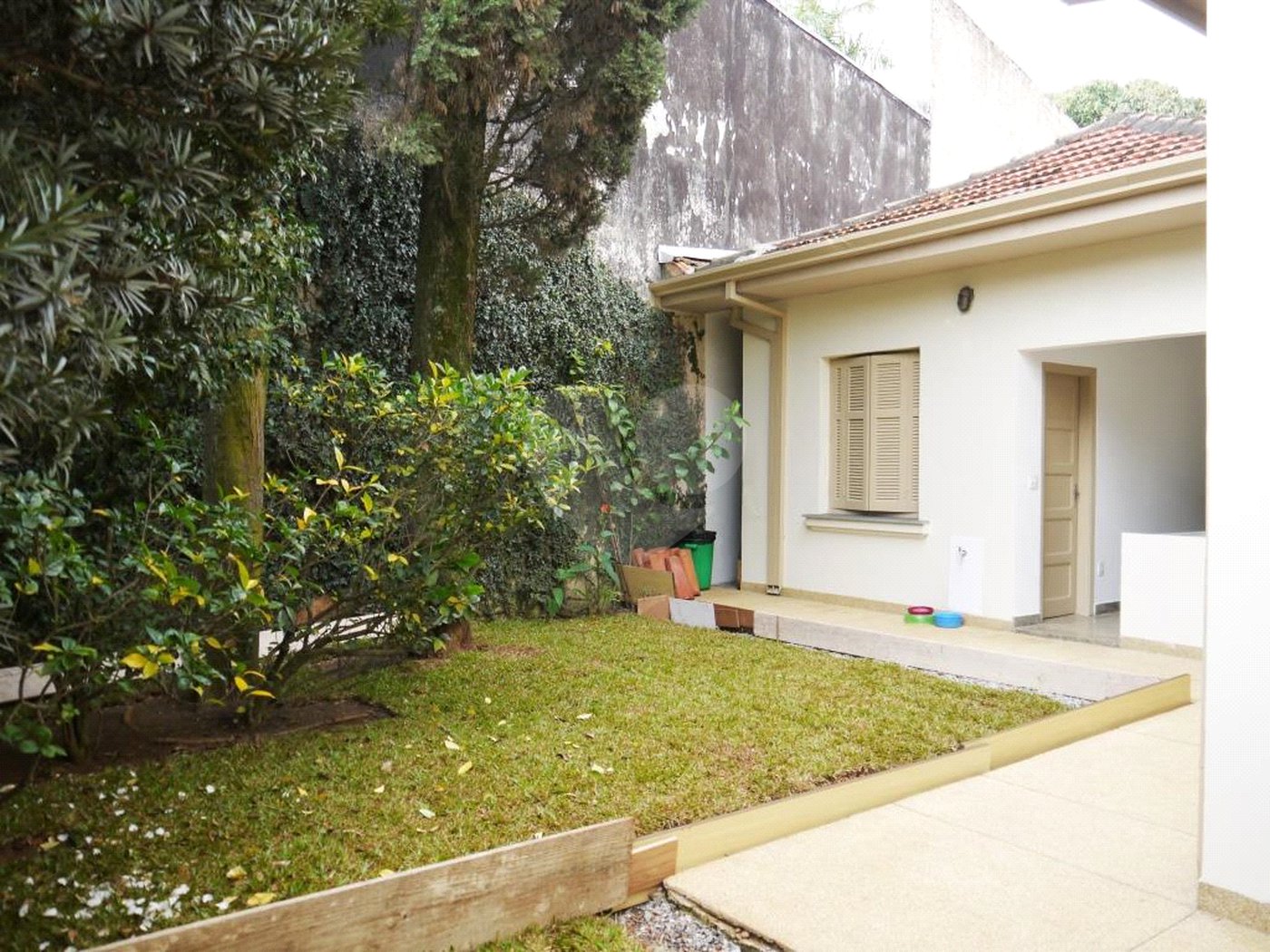 Casa Térrea à venda com 2 quartos em Jardim Trussardi, São Paulo, SP
