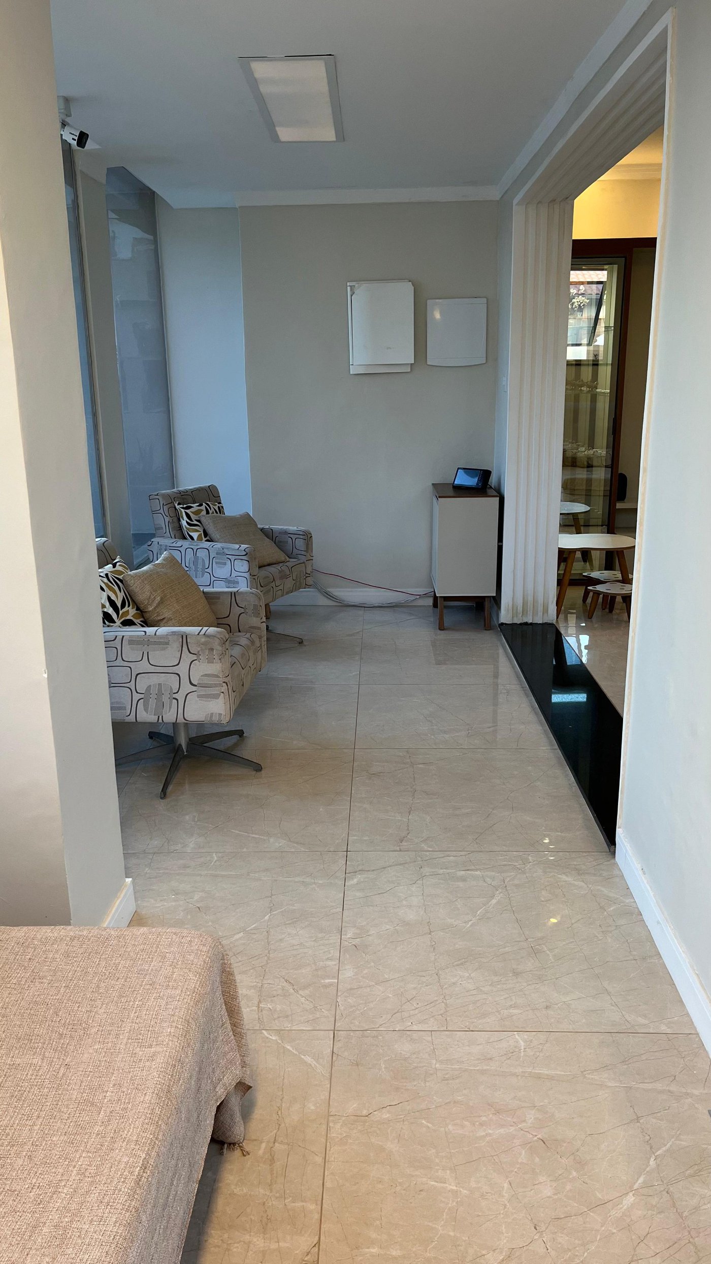 Casa à venda com 8 quartos, sendo 2 suítes, em Flórida, Praia Grande, SP
