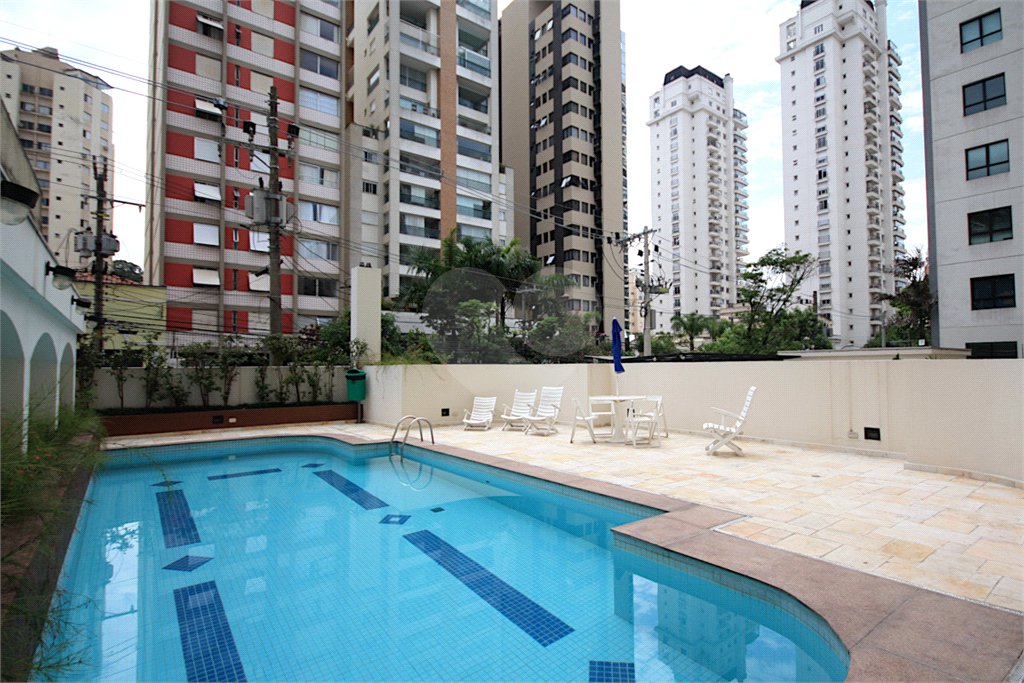 Apartamento à venda com 2 quartos, sendo 1 suíte, em Pinheiros, São Paulo, SP