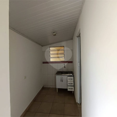 Casa para alugar com 1 quarto no condomínio Cond R Claudio Rodrigues Lopes, São Paulo - SP
