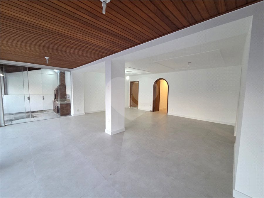 Cobertura à venda ou para alugar com 3 quartos, sendo 1 suíte, em Tijuca, Rio de Janeiro, RJ