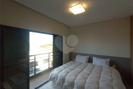 Casa à venda com 3 quartos, sendo 1 suíte, no condomínio Lago dos Ipês, Itapetininga - SP