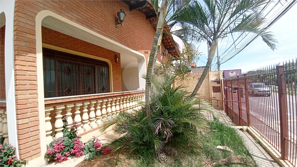 Casa à venda com 3 quartos em Santa Rosa, Vinhedo, SP