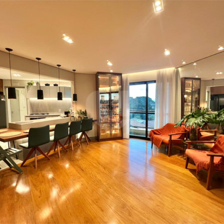 Apartamento à venda com 3 quartos, sendo 1 suíte, em Parque São Domingos, São Paulo, SP
