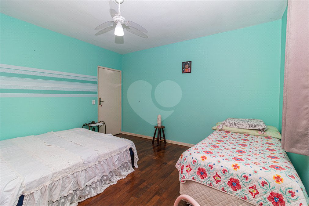 Casa à venda com 3 quartos, sendo 1 suíte, em Interlagos, São Paulo, SP