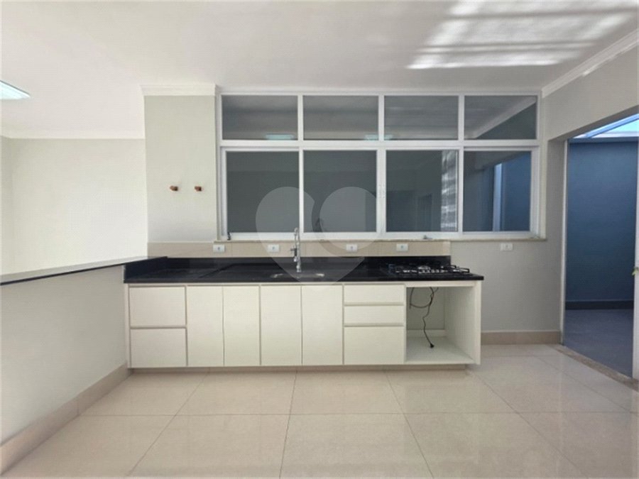 Casa à venda com 3 suítes em Marambaia, Vinhedo, SP