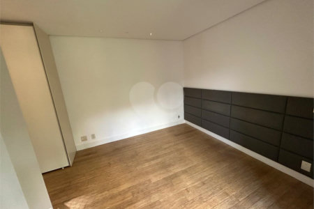 Apartamento à venda com 2 suítes em Parque do Morumbi, São Paulo, SP