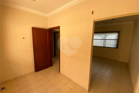 Casa comercial a venda perto da Santa Casa