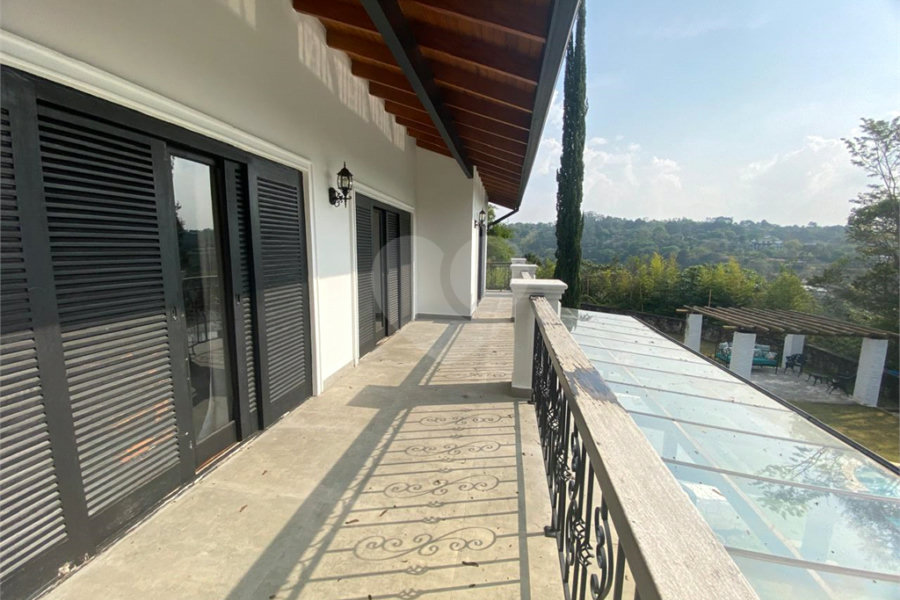 Casa à venda com 4 suítes no condomínio Gleba II, Mairiporã - SP
