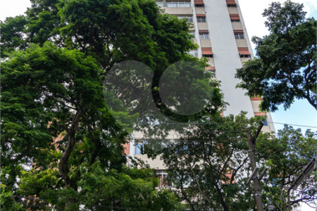 Apartamento à venda com 3 quartos, sendo 1 suíte, em Pinheiros, São Paulo, SP