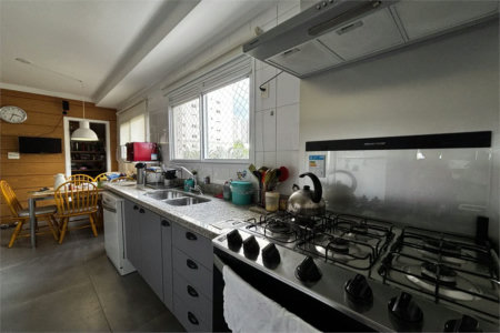 Apartamento para alugar com 3 suítes em Vila Romana, São Paulo, SP